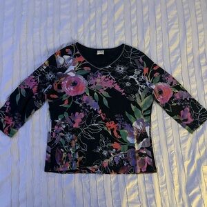 Jess & Jane Black Abstract Floral Shirt